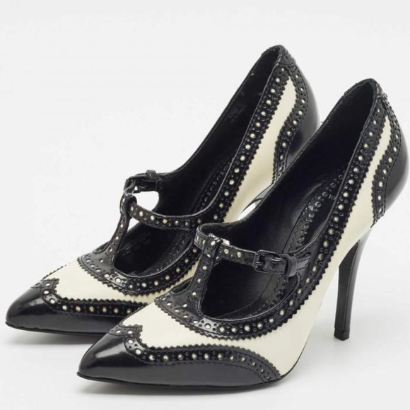 Tory Burch Heels - Picture 4 of 16